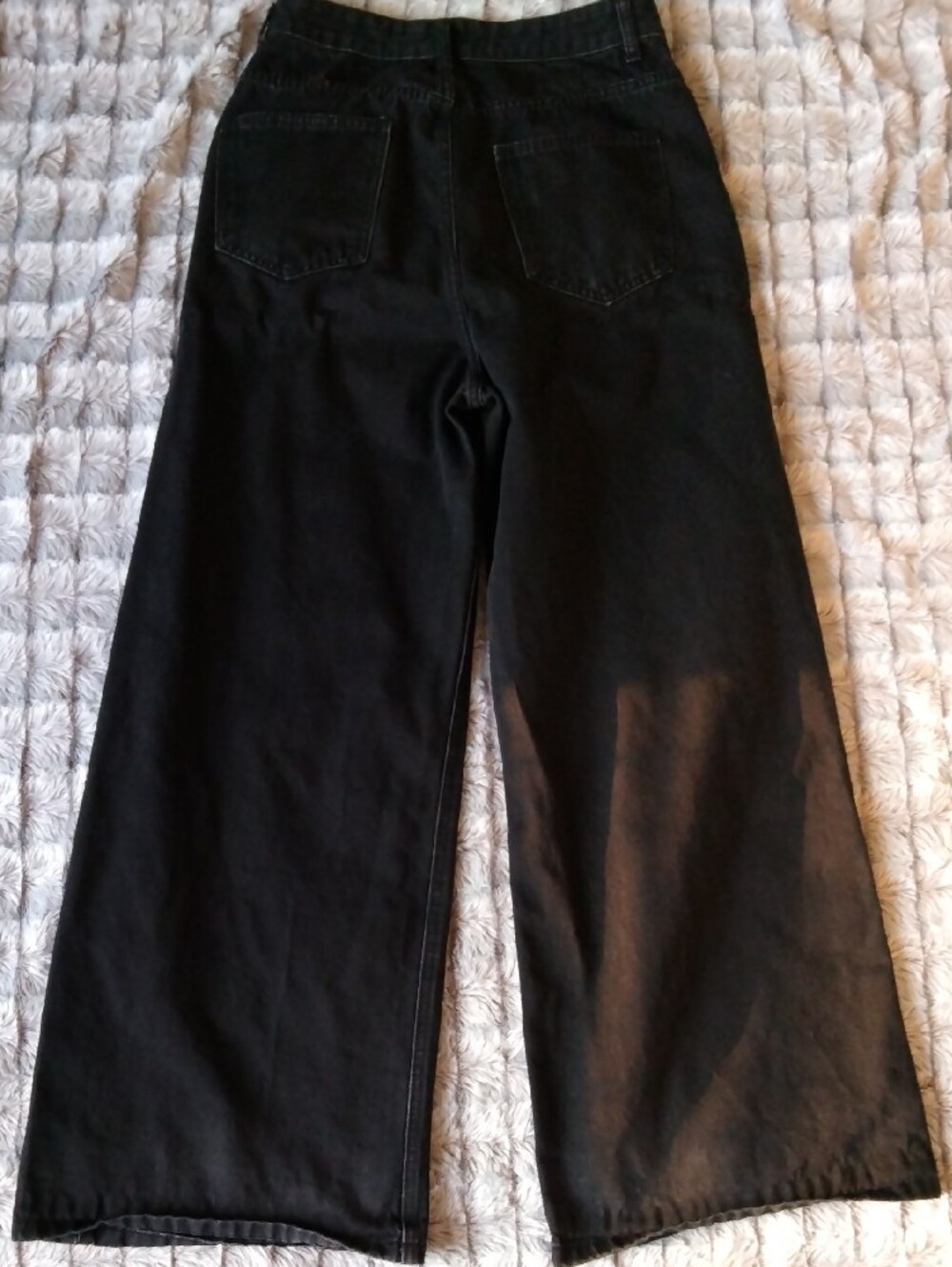 Wide-Leg Black Jeans - Classic Flare - Picture 7 of 8